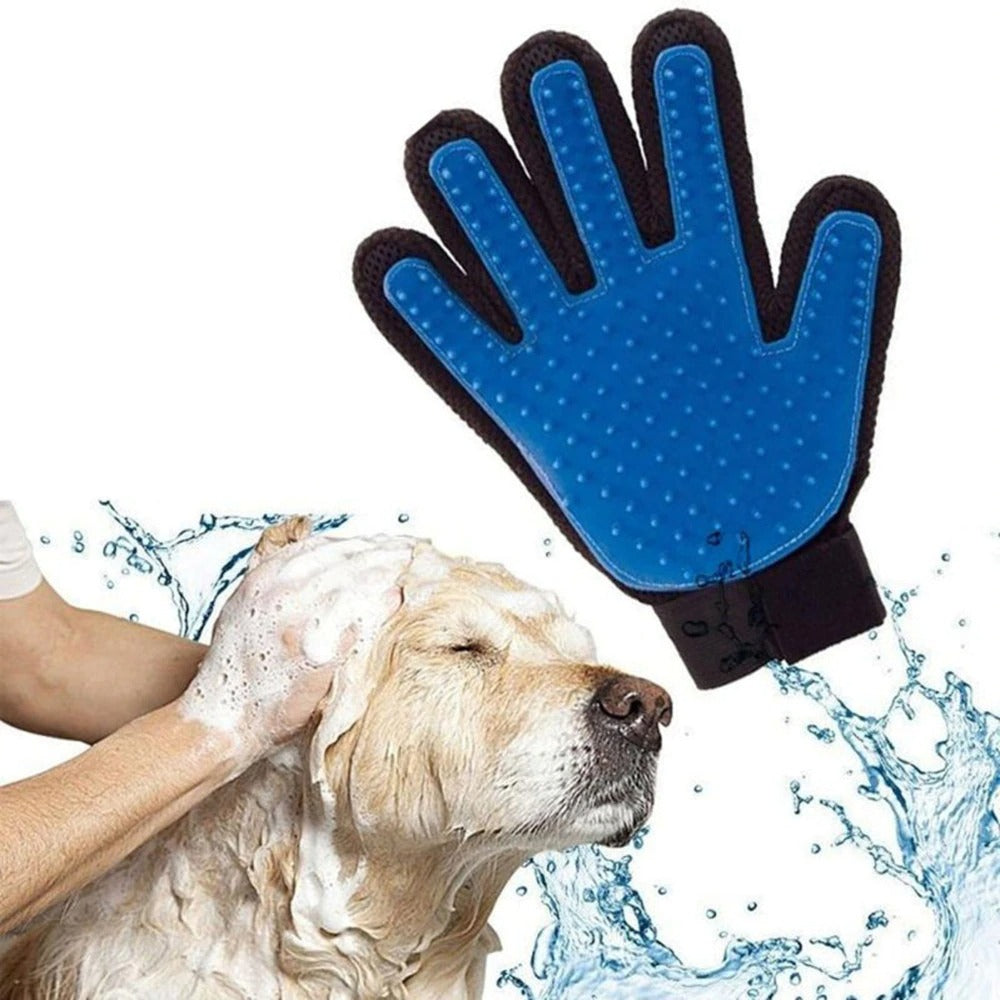 Glove for cleaning pet hair